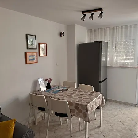 Apartmán Ella Mare