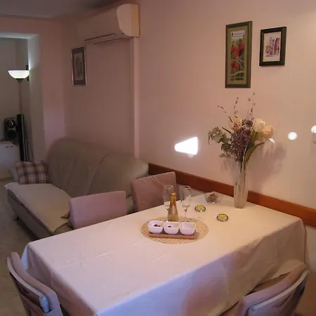 Apartmán Ella Mare